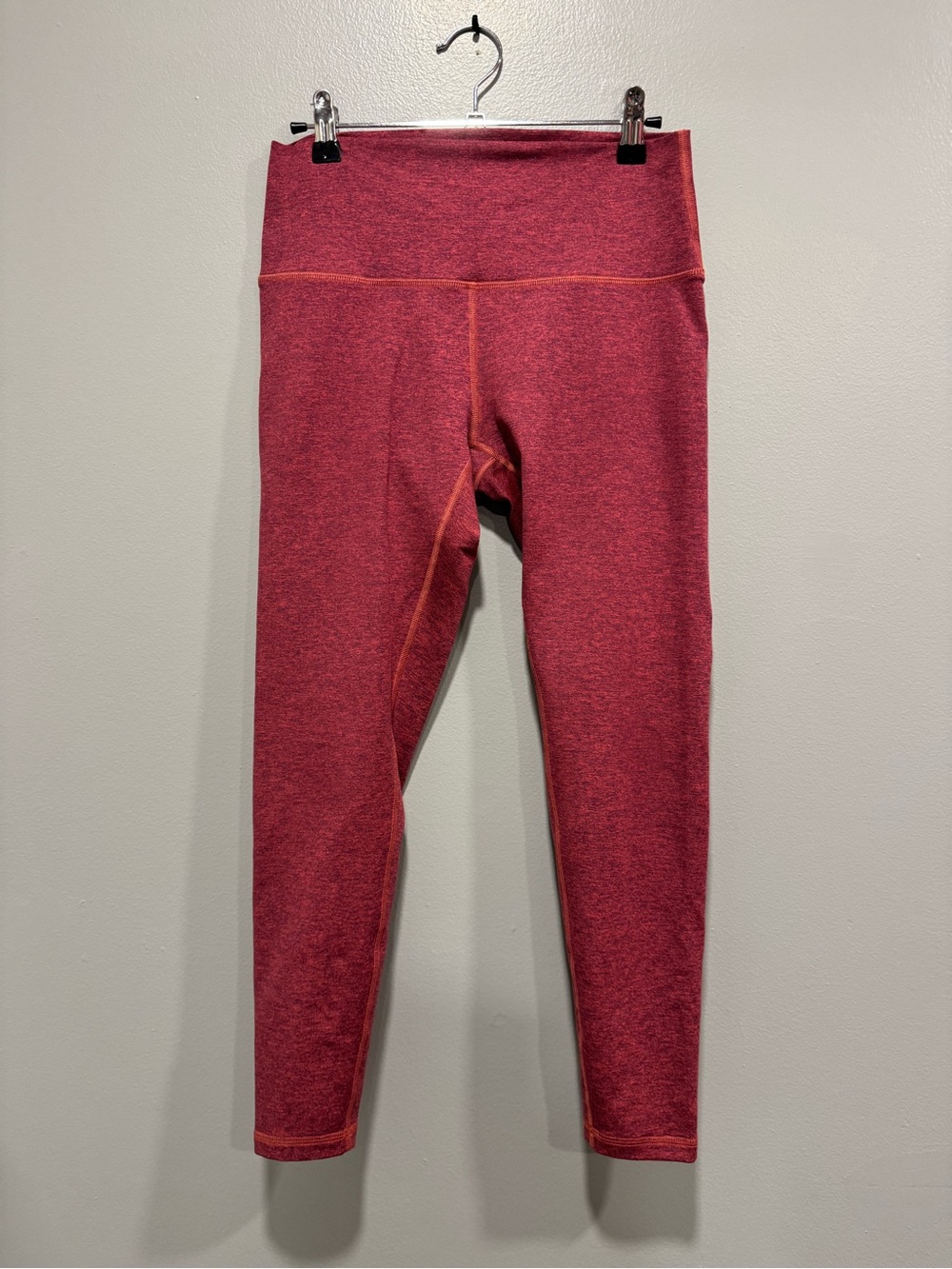 FLEO Leggings in Heathered Red Size Large
